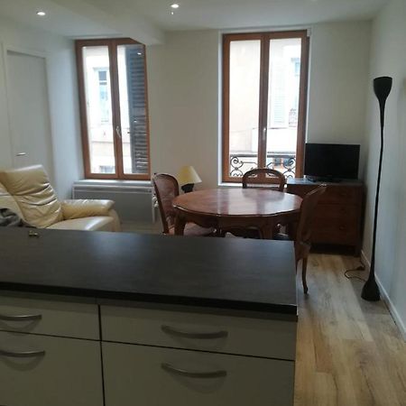 3 Pieces Pont De Loire Plein Centre Face Musee Apartment เนอแวร์ ภายนอก รูปภาพ